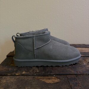 UGG Ultra Mini Boot in Rainstorm W10